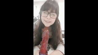 Petite אומשולדיק מיידל פיעסעס מיט אַ דילדאָ און באַקומען אַ orgarsm ראַבינג עס אין איר לאָך Petite אומשולדיק מיידל פיעסעס מיט אַ דילדאָ און באַקומען אַ orgarsm ראַבינג עס אין איר לאָך