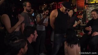 ���ឺរ៉ូដ្តីទាសករនៅក្នុងមួយចំនួនបានធ្វើដើម្បីគ្នានិងការជញ្ជក់ផ្អៀង